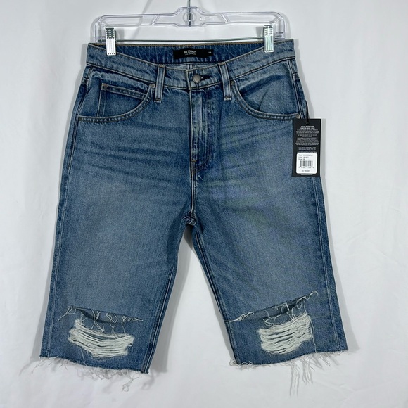 Hudson Jeans Sloane Long Cut Off Short in Worn Vanquish | Size 26 - Picture 4 of 11